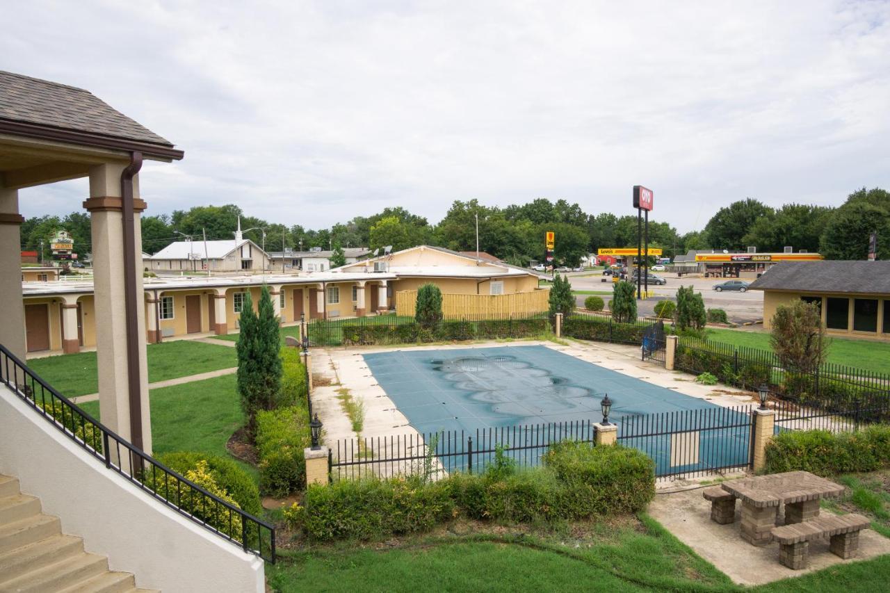 Woodridge Inn And Suites Miami Ngoại thất bức ảnh